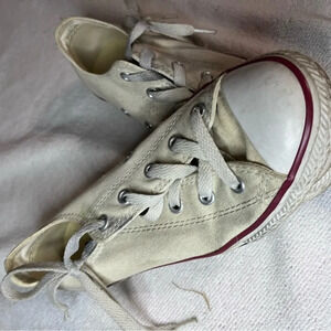 Youth Converse Size 2